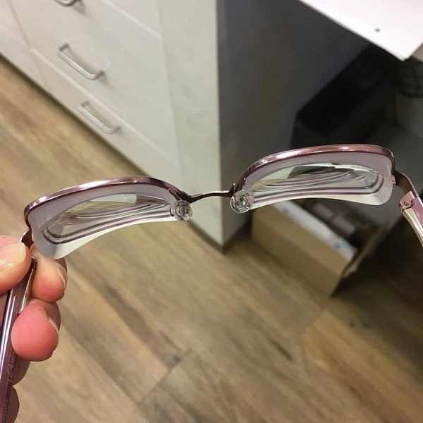 От 1.50 до 1.74: как толщина линзы меняет очки